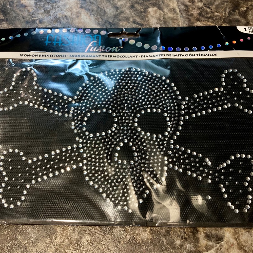 Fashion Bling Pirate Skull Transfer Iron On